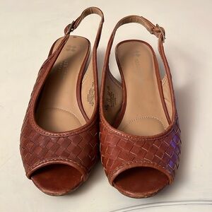 Brown woven naturalizer sling back